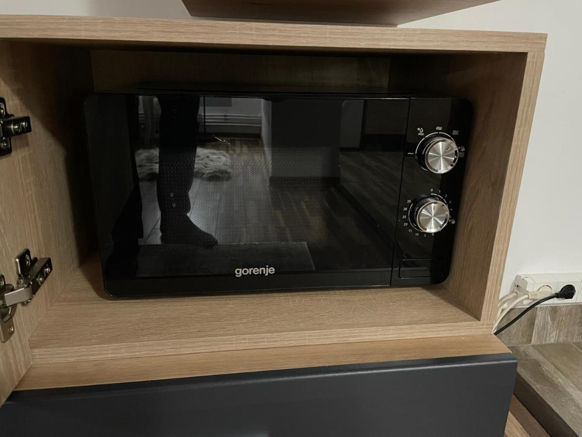 Central Studio Lcs Hunedoara Exteriér fotografie